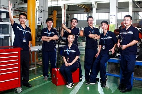 麦克维尔空气源热泵官方售后(麦克维尔官方售后专注服务，保障空气源热泵能效。)